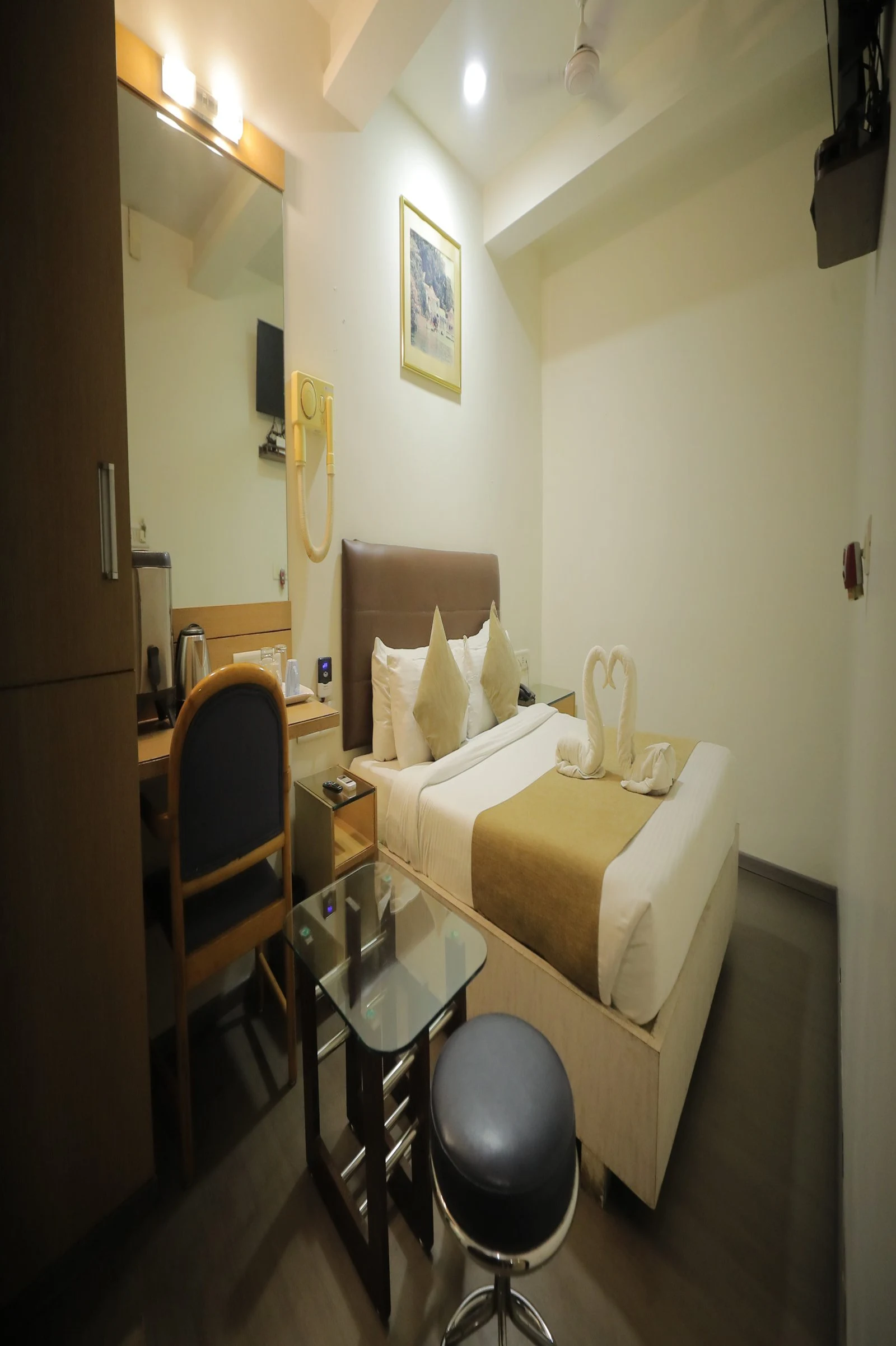 Executive Single Room Setup