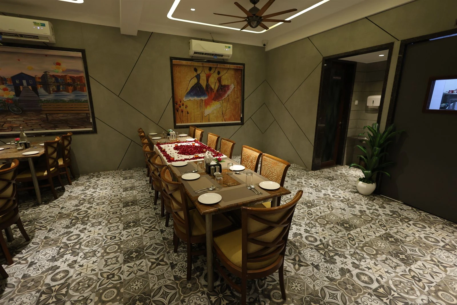 The Cafe Seating and Ambient Tables